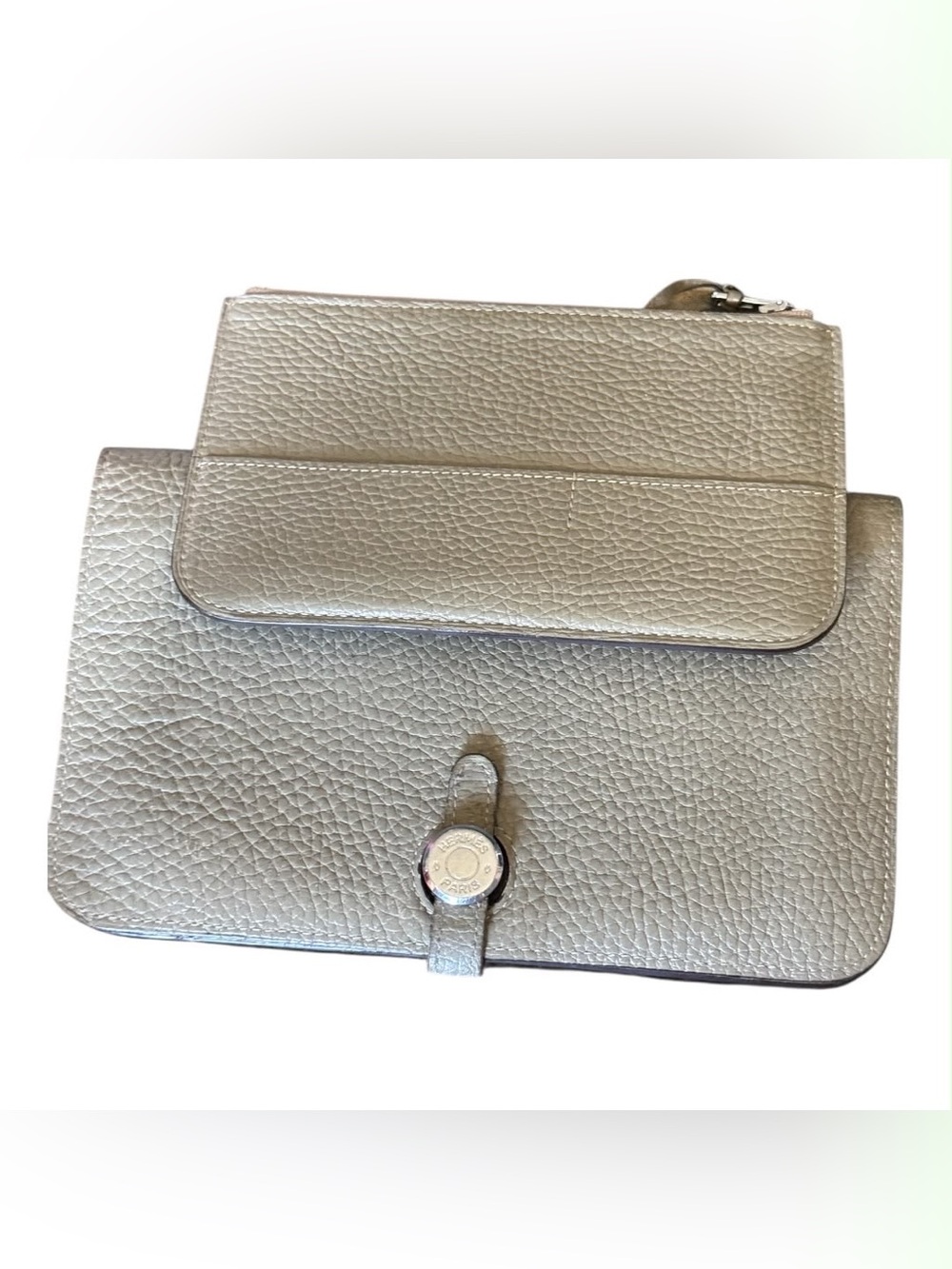 Hermès Dogon Wallet Etoupe Taupe
Clemence Leather Palladium
Hardware France